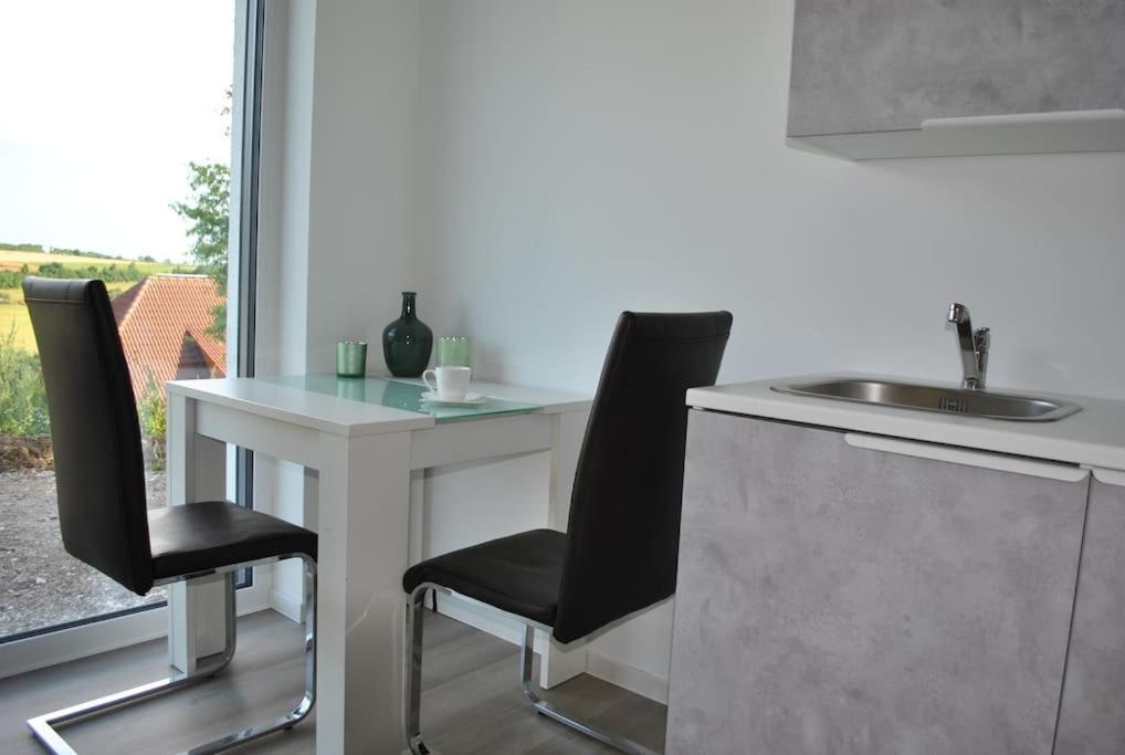 Modernes Doppelzimmer Friedewald Rhoenblick Exterior foto